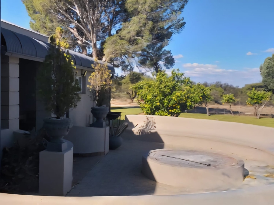 4 Bedroom Property for Sale in Kimberley Rural Northern Cape